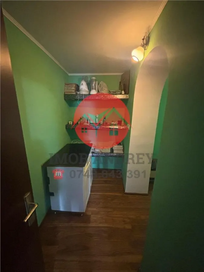 Casa 3 camere cu terasa, renovata, cartierul Nou, zona linistita - foto 10