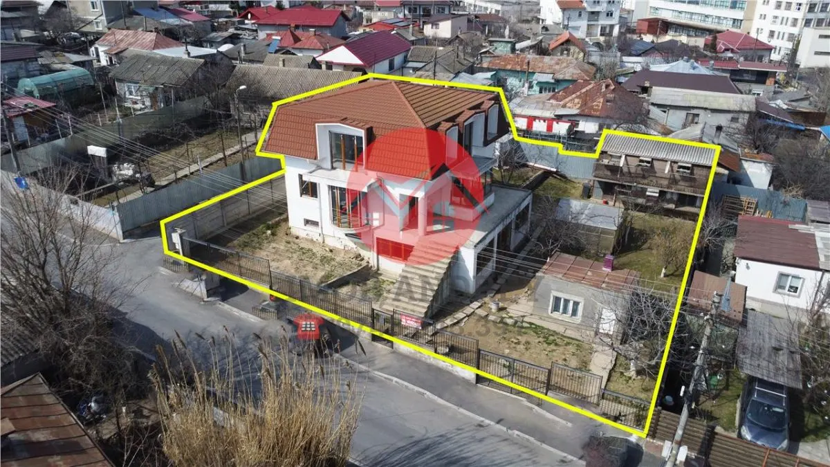 Vila ultracentrala Tulcea, 6 camere, 330 mp utili, teren 719 mp, vedere spectaculoasa - foto 1