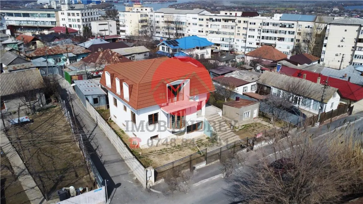 Vila ultracentrala Tulcea, 6 camere, 330 mp utili, teren 719 mp, vedere spectaculoasa - foto 2