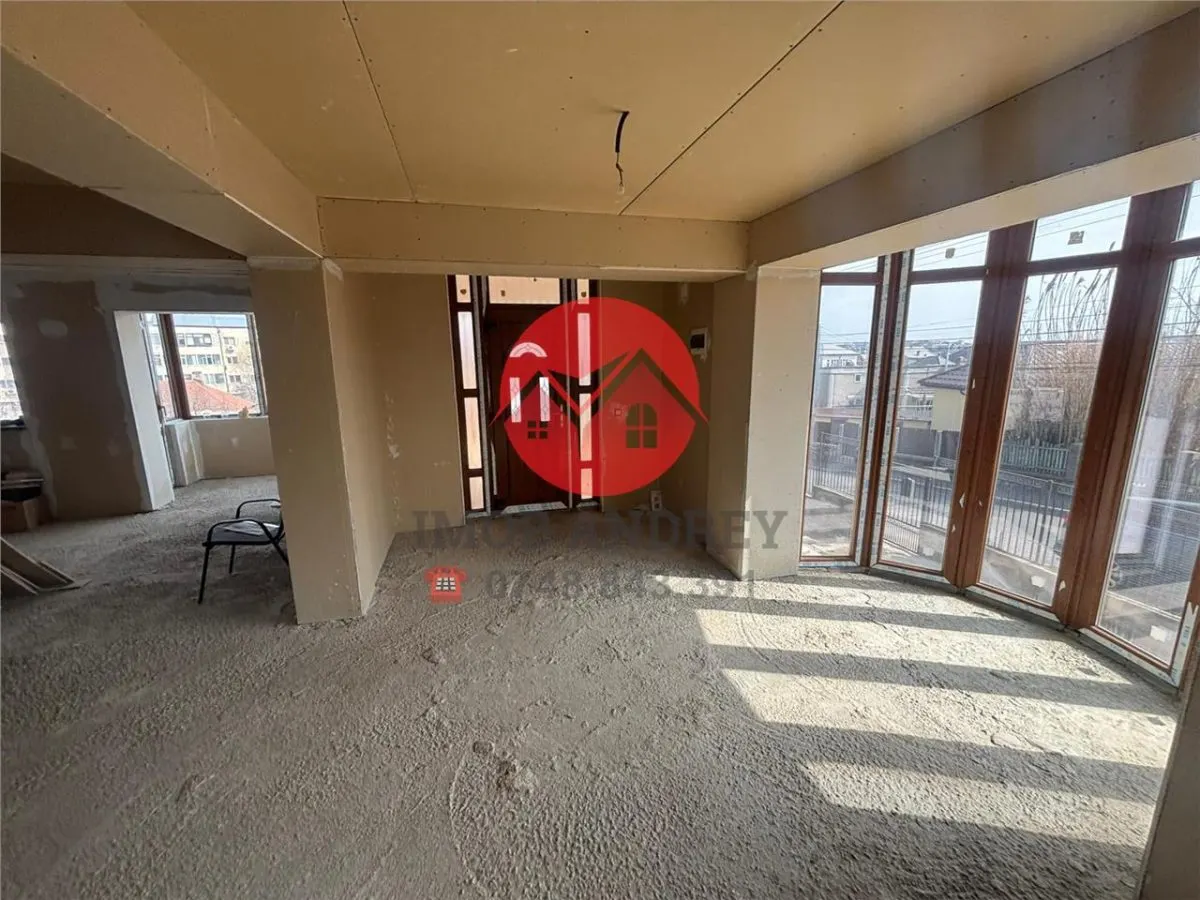 Vila ultracentrala Tulcea, 6 camere, 330 mp utili, teren 719 mp, vedere spectaculoasa - foto 17