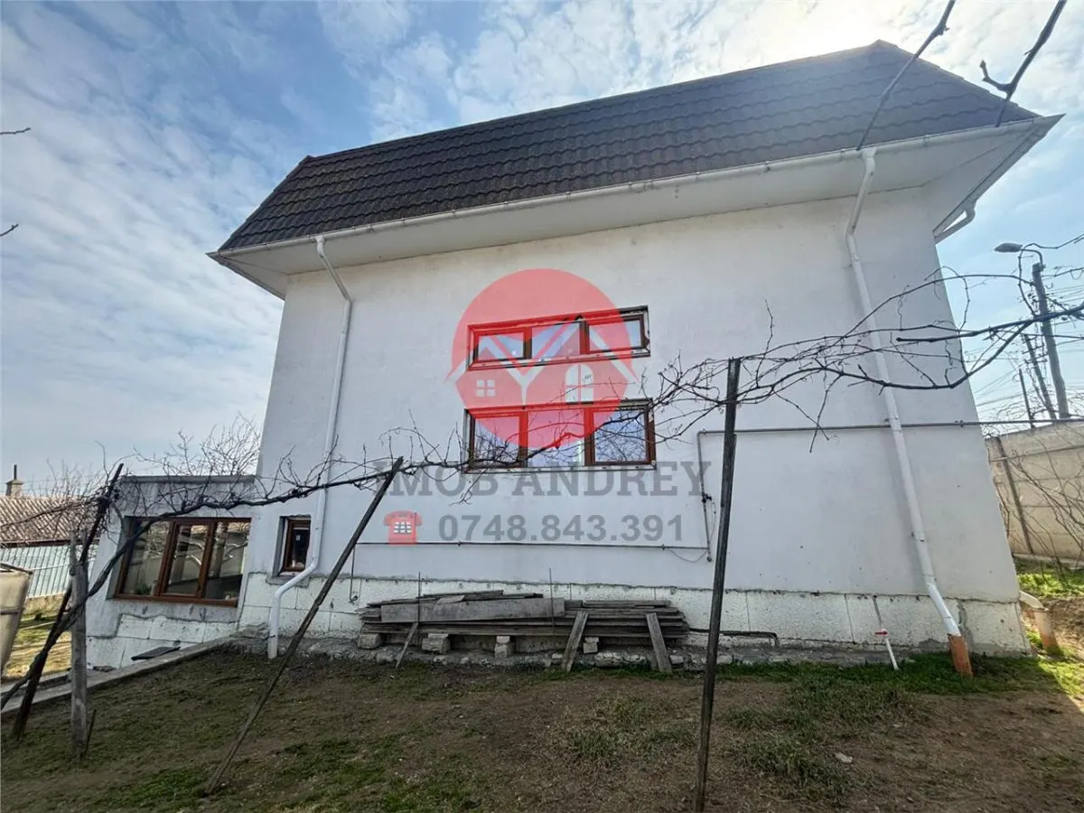 Vila ultracentrala Tulcea, 6 camere, 330 mp utili, teren 719 mp, vedere spectaculoasa - foto 4