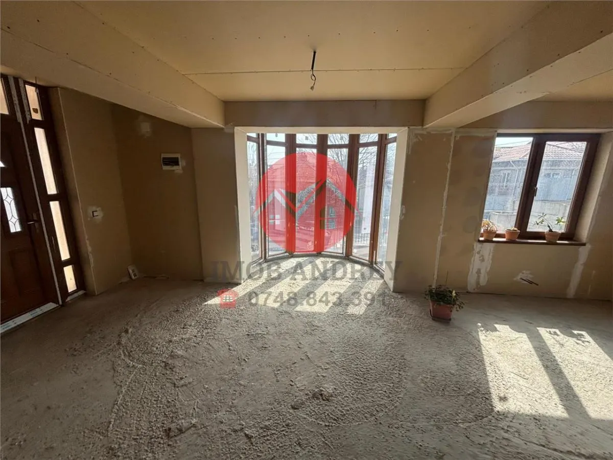 Vila ultracentrala Tulcea, 6 camere, 330 mp utili, teren 719 mp, vedere spectaculoasa - foto 9