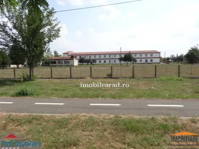 18.400 mp cu 4 hale P+E pe Artera principala vizavi de Metro-Momax - foto 8