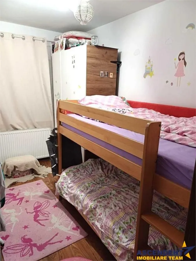 Apartament cu 3 camere, luminos, Astra Brasov - foto 4