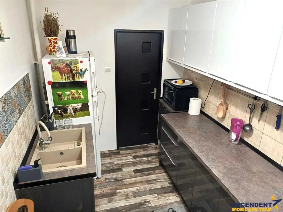 Apartament cu 3 camere, luminos, Astra Brasov - foto 5
