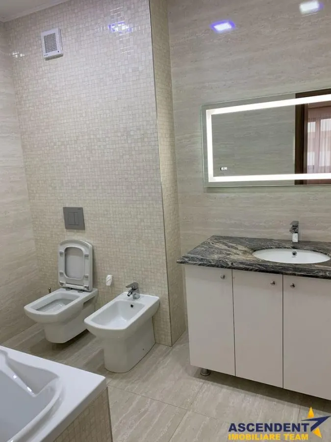 Apartament 3 camere Tractorul - foto 6
