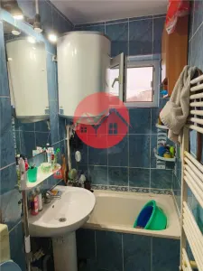 Apartament 2 camere semidecomandat etaj 3 zona Rosmarin - foto 6