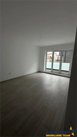 Apartament 4 camere Brașov - poza 2
