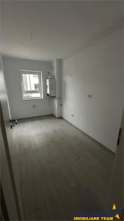 Apartament 4 camere Brașov - poza 3