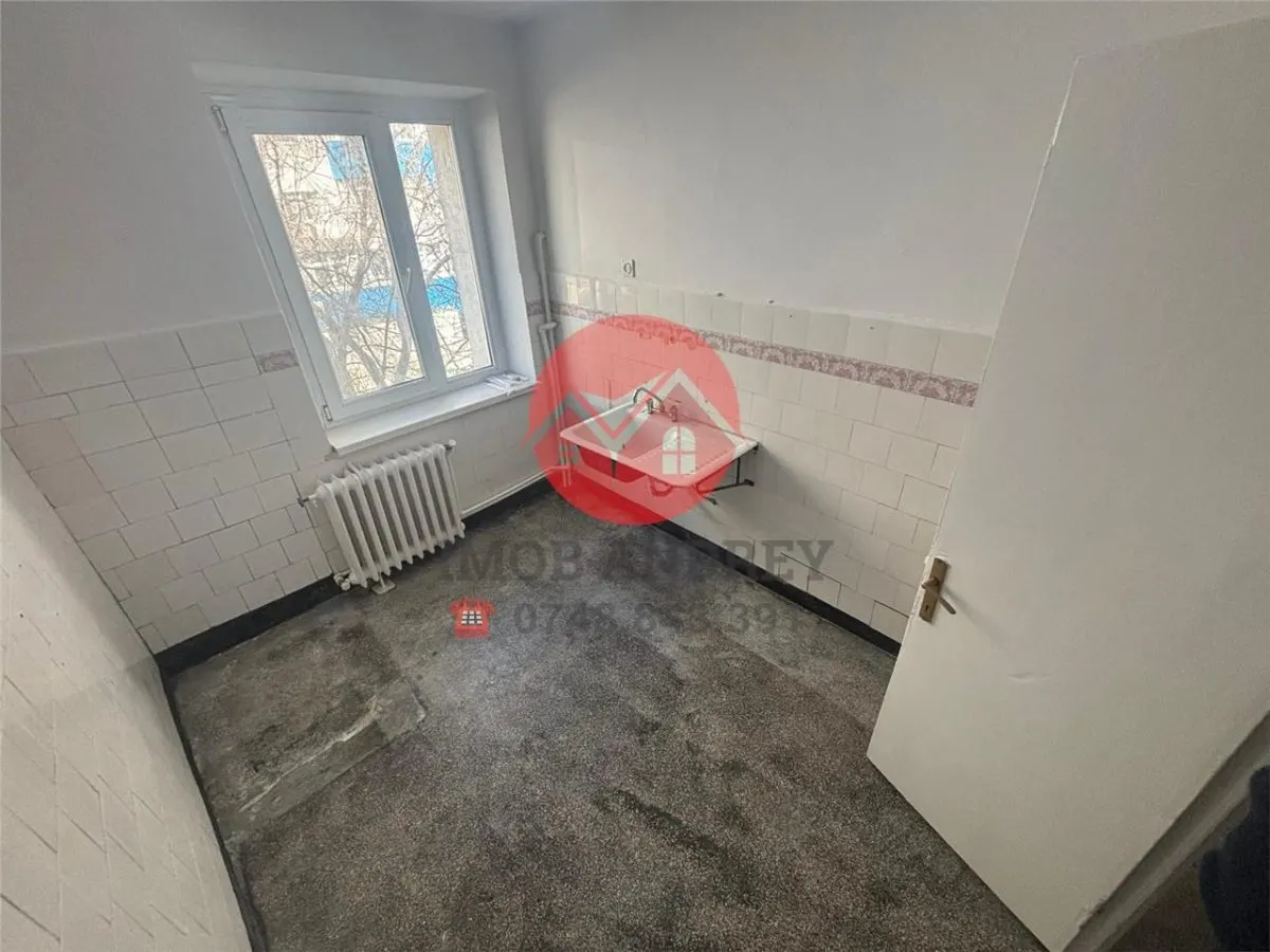Apartament 2 camere decomandat 42 mp ultracentral etaj 3 bloc reabilitat - foto 7