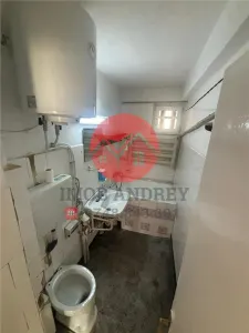 Apartament 2 camere decomandat 42 mp ultracentral etaj 3 bloc reabilitat - foto 8