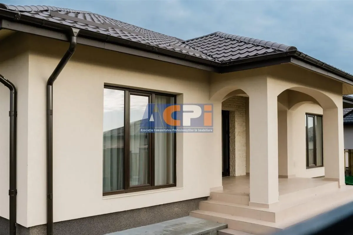 De vanzare casa plan parter, 3 camere, teren 400 mp, Vorovesti, 900 m de rond autobuz - foto 1