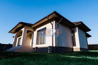 De vanzare casa plan parter, 3 camere, teren 400 mp, Vorovesti, 900 m de rond autobuz - foto 9