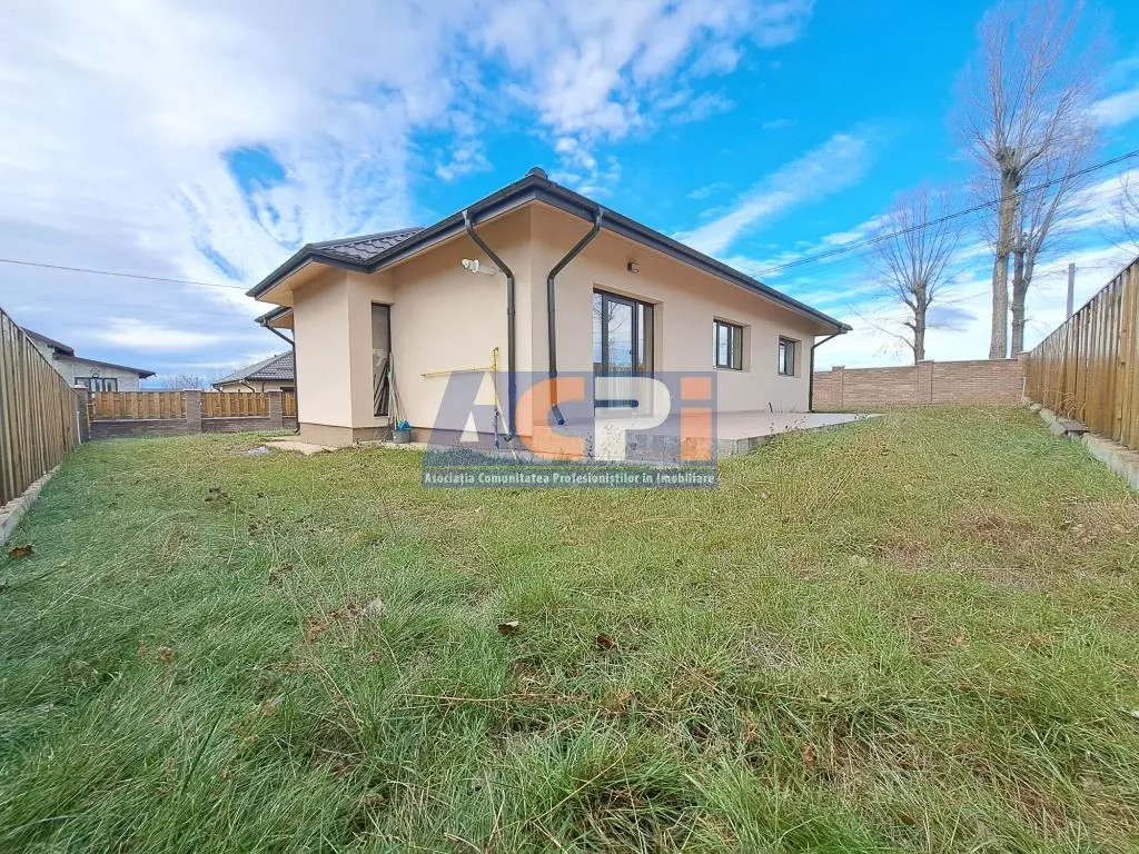 De vanzare casa plan parter, 4 camere, 2 bai, teren 400 mp, Vorovesti, 900 m de rond autobuz - foto 20
