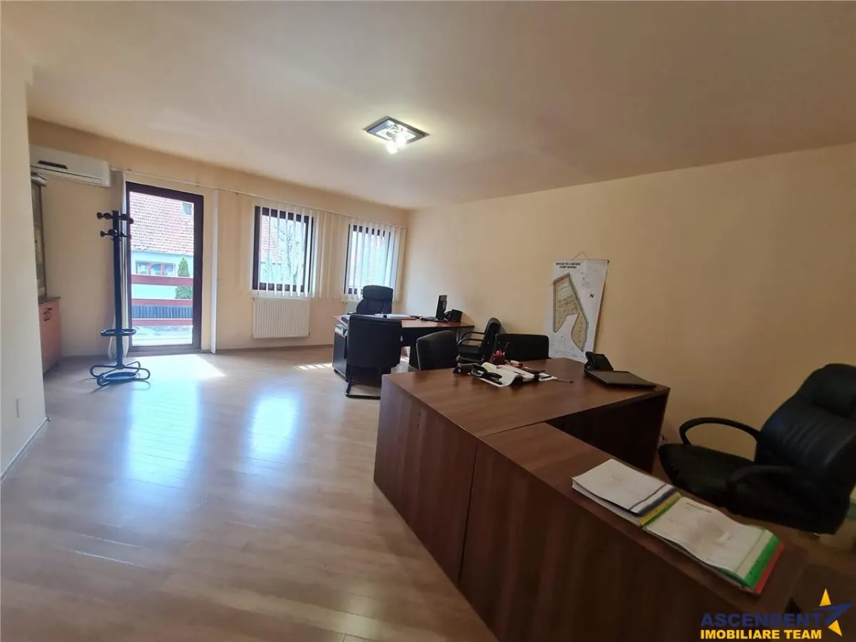 Casa nerezidentiala de vanzare, in Cartierul Florilor - foto 4