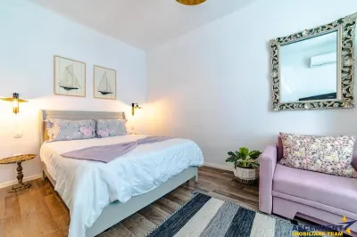 Casa cu 3 apartamente de vanzare, Centrul Istoric - foto 3