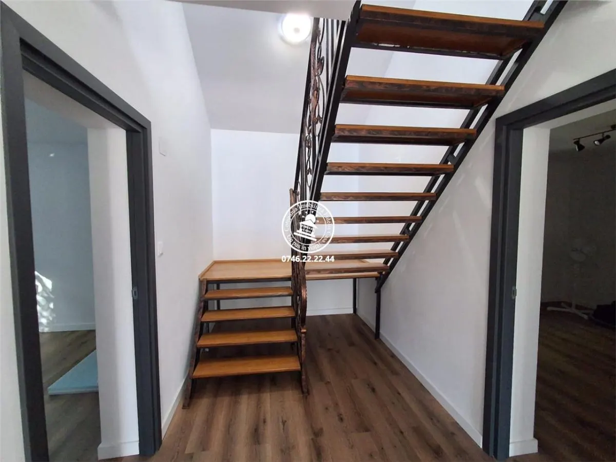Vila  de vanzare  Rediu, - foto 12