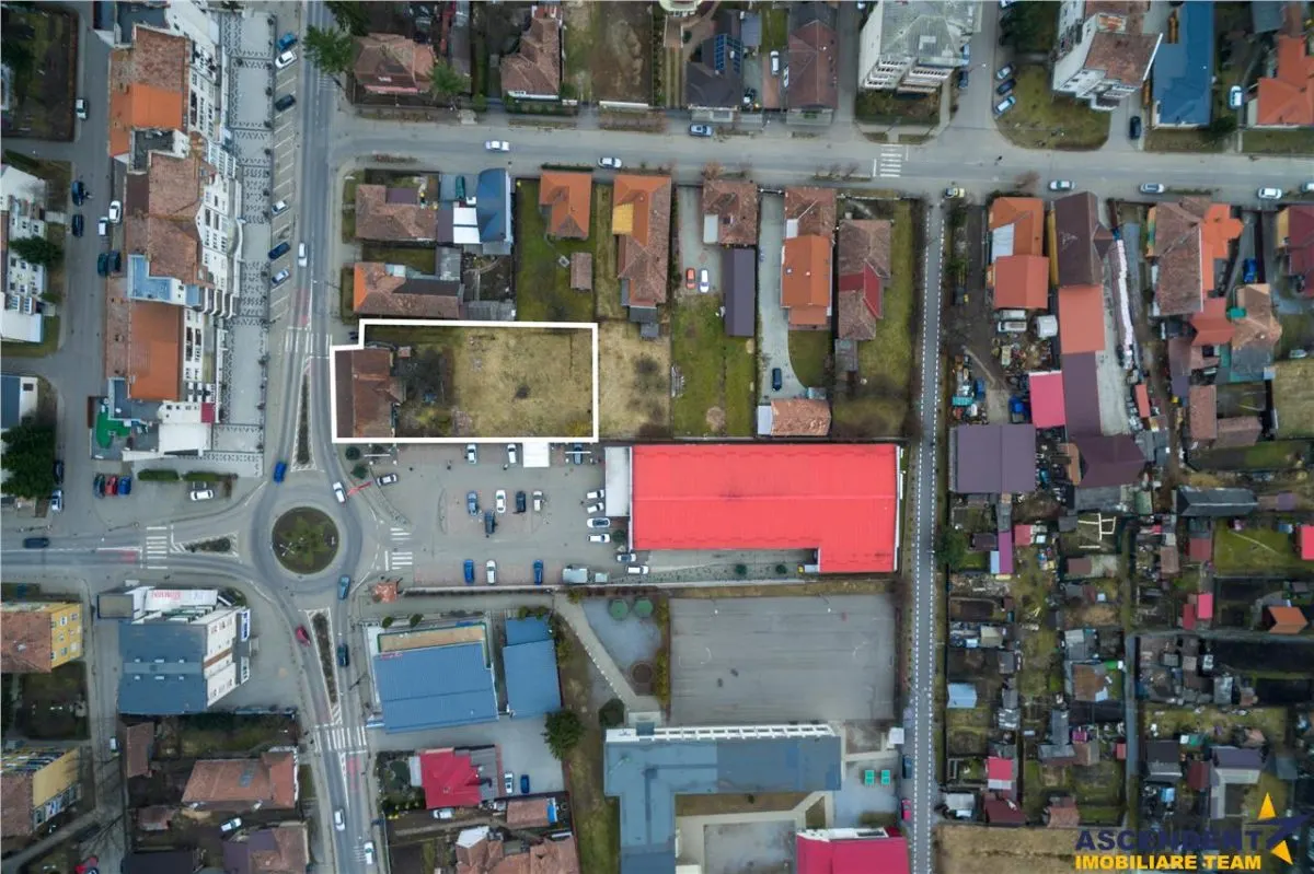 OFERTA TRANZACTIONATA!!Potential pe segmentul rezidential/ comercial/ investitional, Central - foto 1