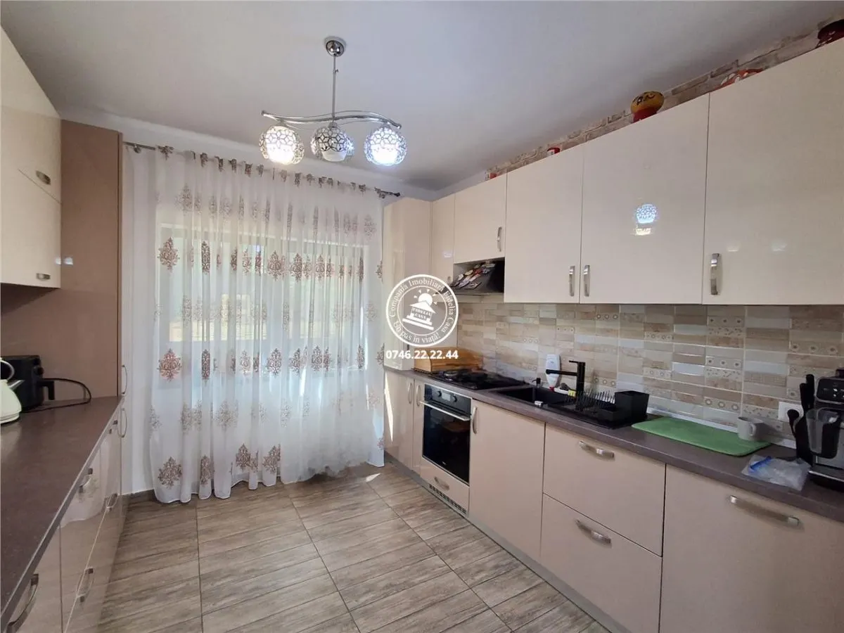 Vila  de vanzare  Rediu, - foto 10