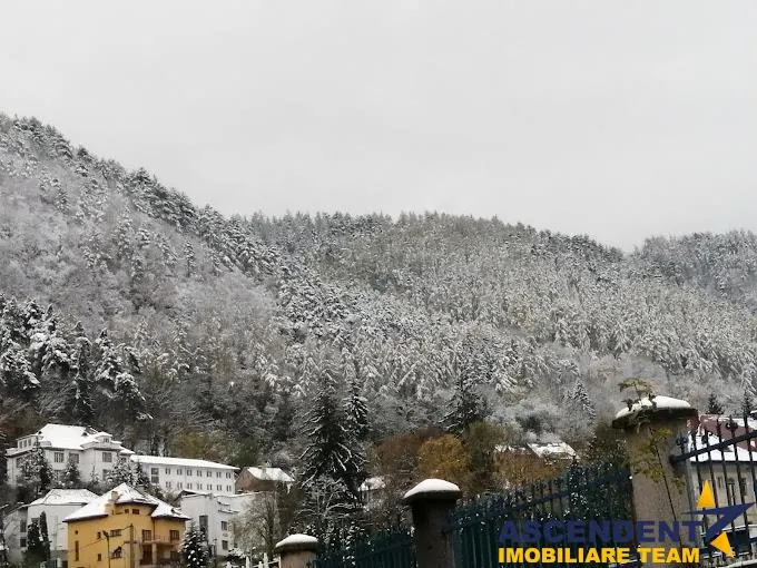 Proprietate cu 3 apartamente, rezidential/ comercial, locuri parcare - foto 20