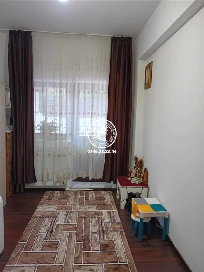 Apartament 3 camere  de vanzare  Bucium, - foto 6