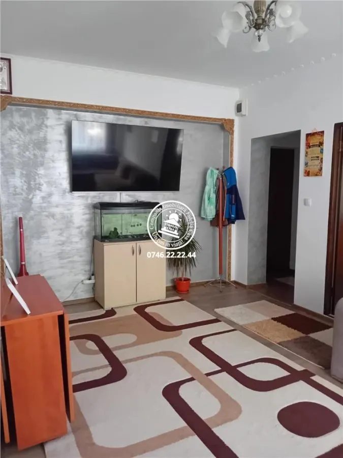 Apartament 3 camere  de vanzare  Bucium, - foto 10