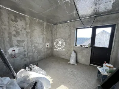 Casa la rosu, de vanzare in Lunca Cetatuii - foto 12