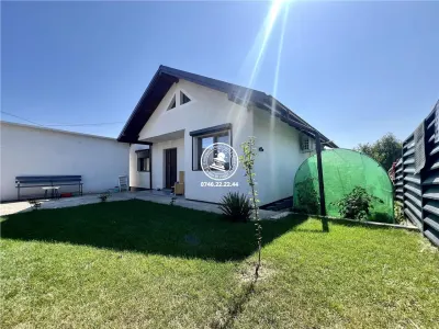 Casa individuala, 500mp de teren, de vanzare in Ciurbesti - Iasi