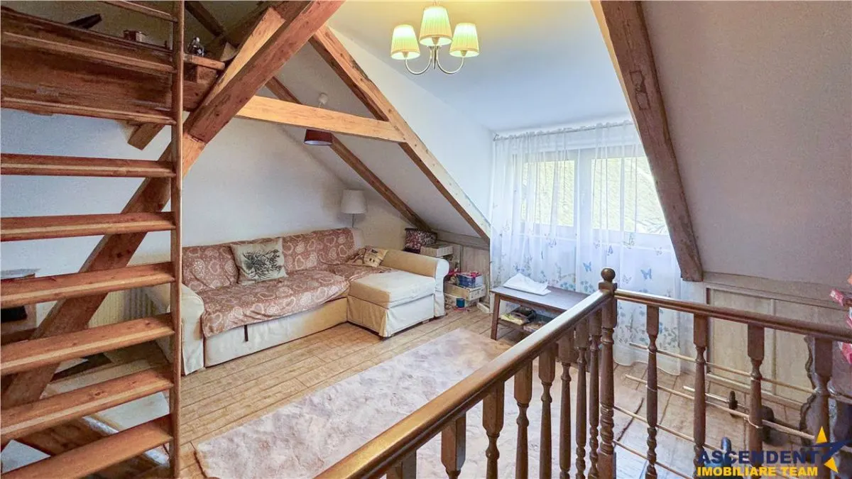 Apartament special, pe doua niveluri, Poarta Ecaterina, Centrul Istoric al Brasovului - foto 11