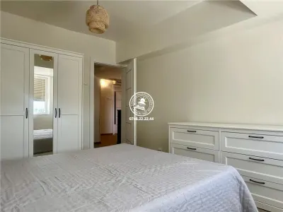 Apartament 3 camere  de inchiriat  Centru, - foto 2