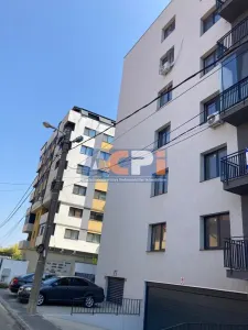 Apartament 3 Camere cu Priveliste Mirifica in Fundeni! - foto 1