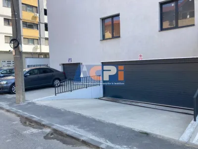 Apartament 3 Camere cu Priveliste Mirifica in Fundeni! - foto 17