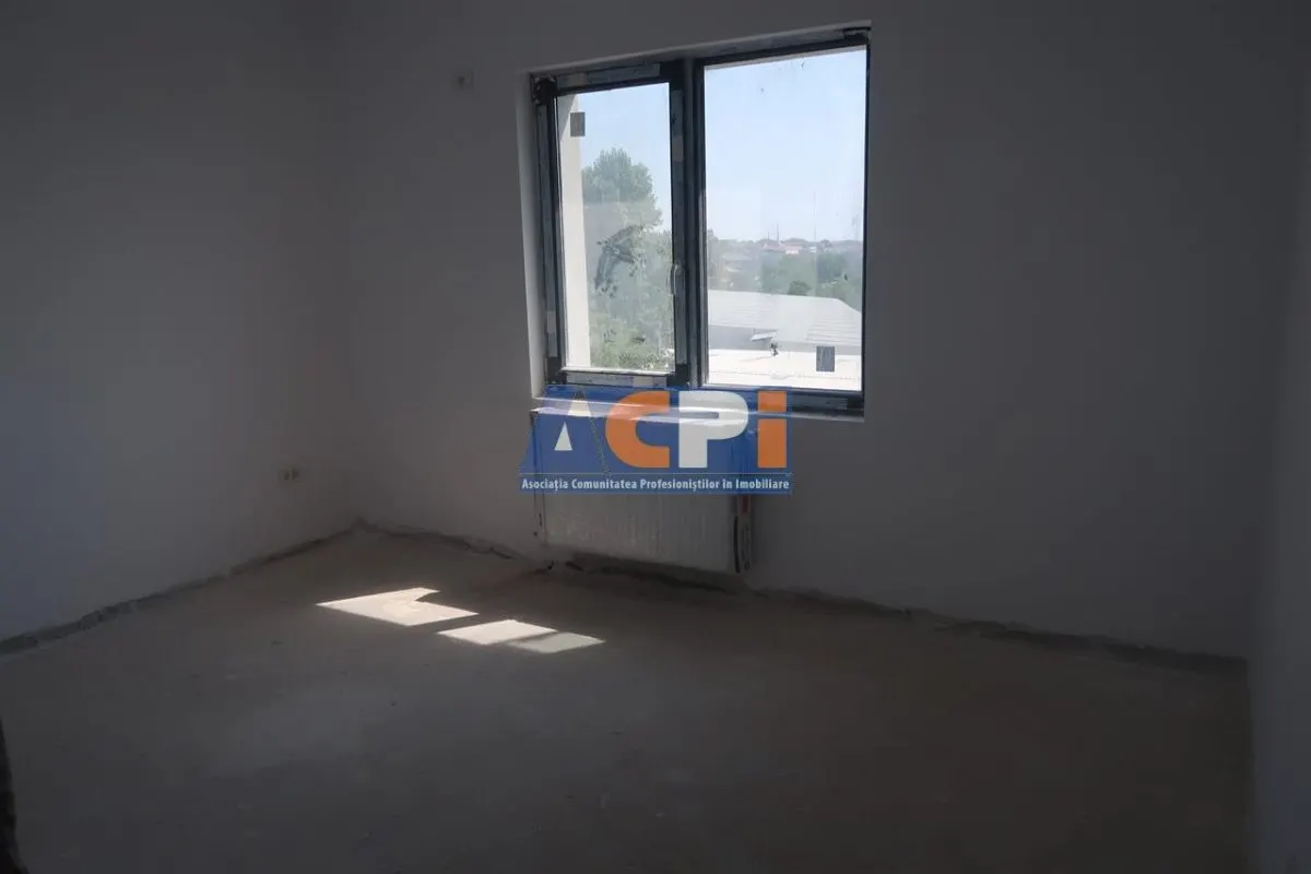 Apartament 3 Camere cu Priveliste Mirifica in Fundeni! - foto 19