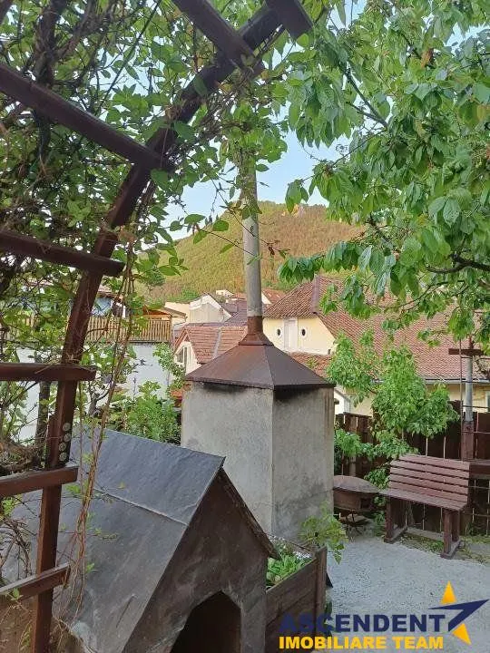 Casa de vanzare zona Schei - foto 5