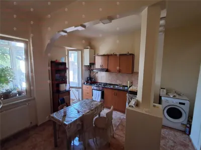 Apartament 4 camere Victoriei Bd. Alexandru Ioan Cuza - Risc 2 seismic - foto 30