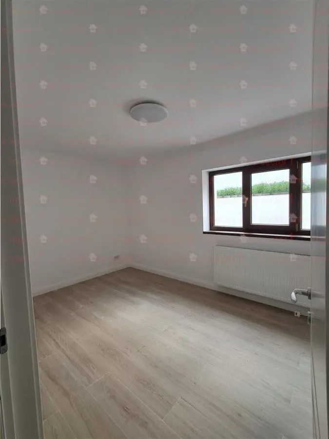 Apartament 2 camere demisol fara a fi ingropat in pamant, cu teren in proprietate. - foto 14