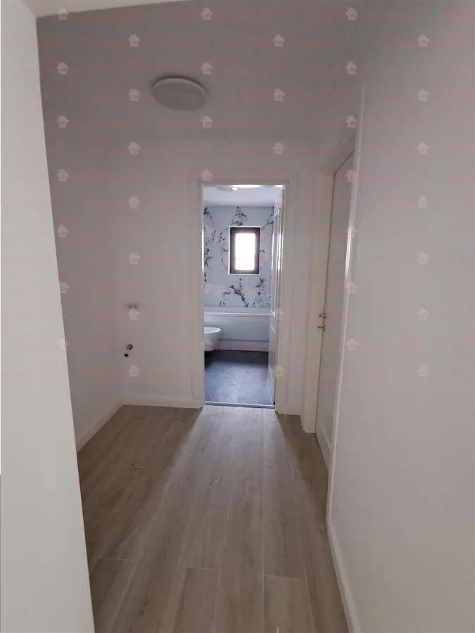 Apartament 2 camere demisol fara a fi ingropat in pamant, cu teren in proprietate. - foto 8