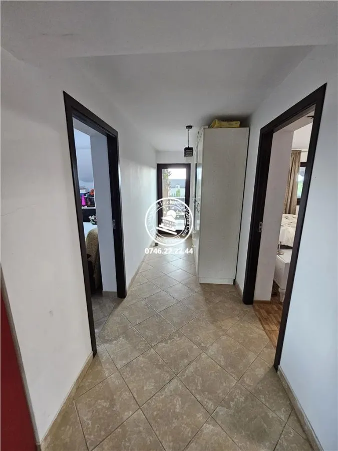 Vila 5 camere , 786 mp teren - Aroneanu , Iasi - foto 7