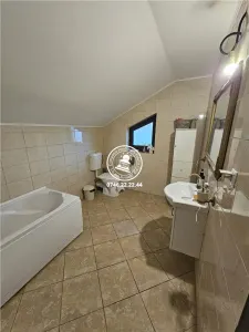 Vila 5 camere , 786 mp teren - Aroneanu , Iasi - foto 9