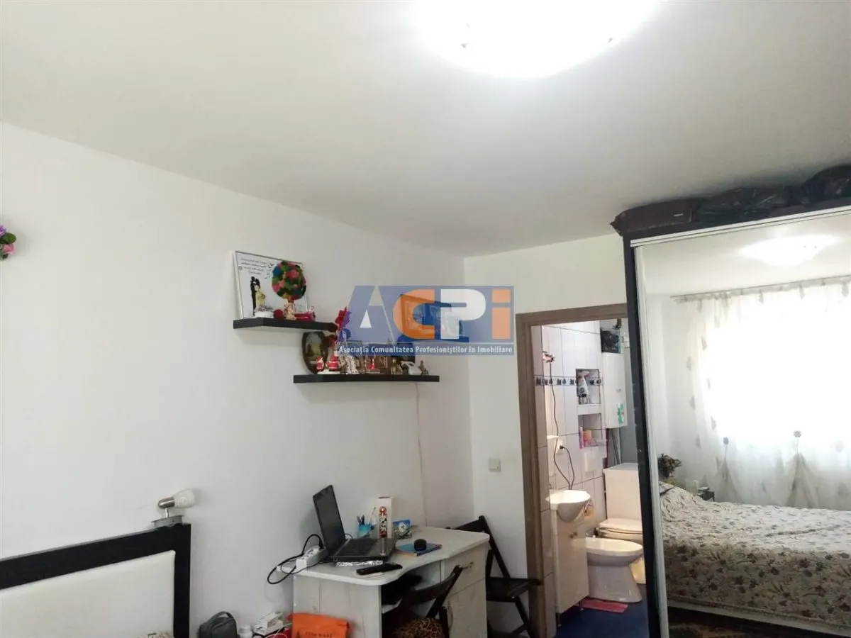 2 camere , decomandate,Energiei. - foto 4