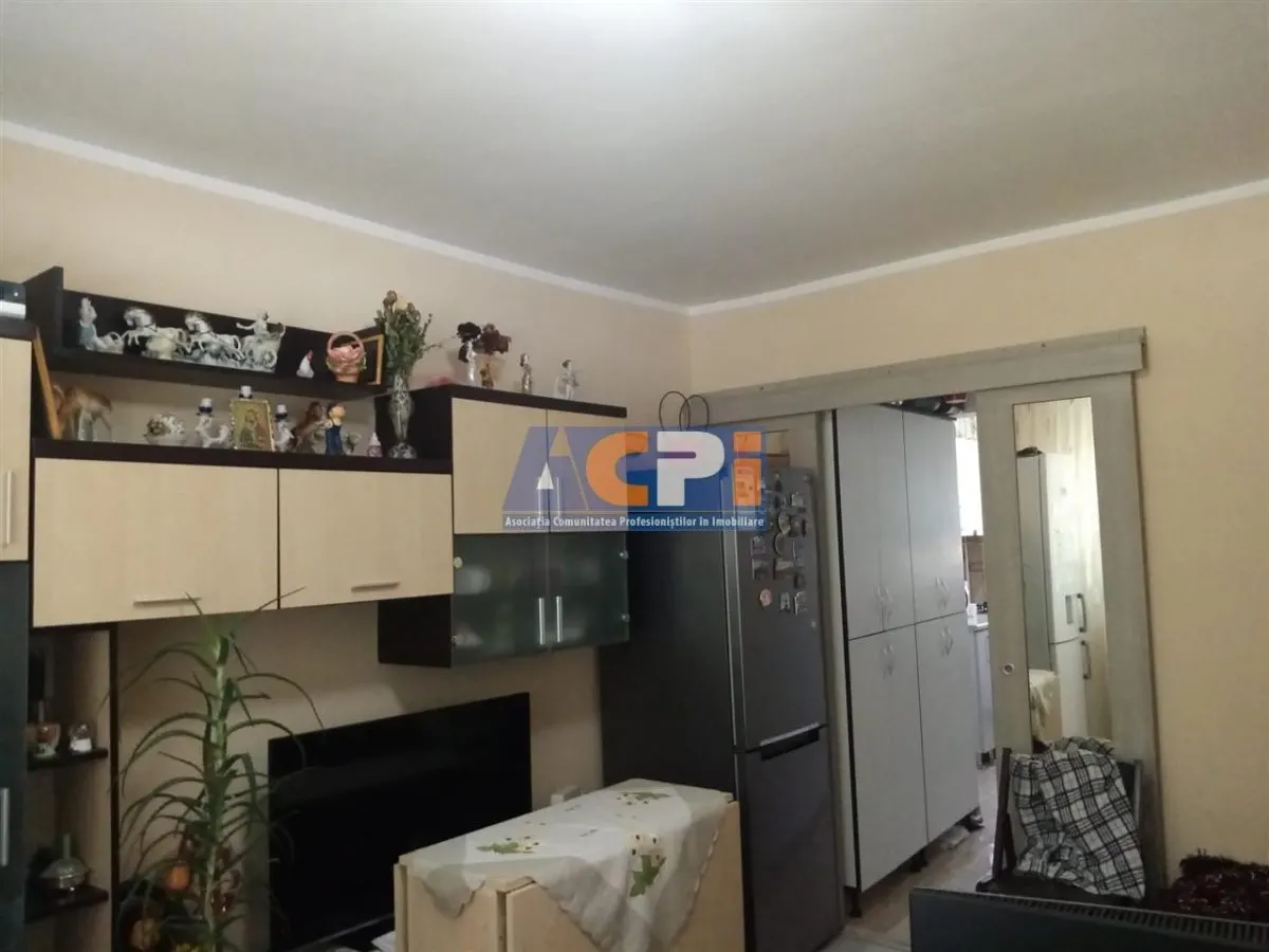2 camere , decomandate,Energiei. - foto 5