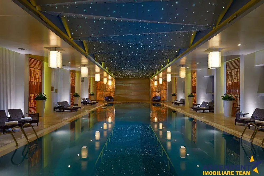 LUX Hotel, pe 5 stele, cu terenuri sportive, centre Spa, A+,  Brasov - foto 1