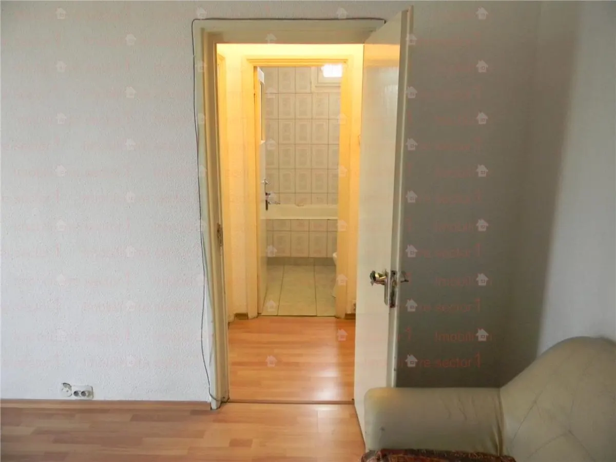 Apartament 2 camere etaj 4 Calea Grivitei Medlife - foto 12