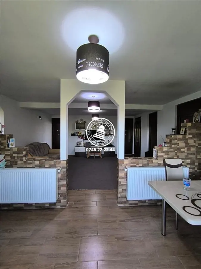 Vila  de vanzare  Lunca Cetatuii, - foto 6