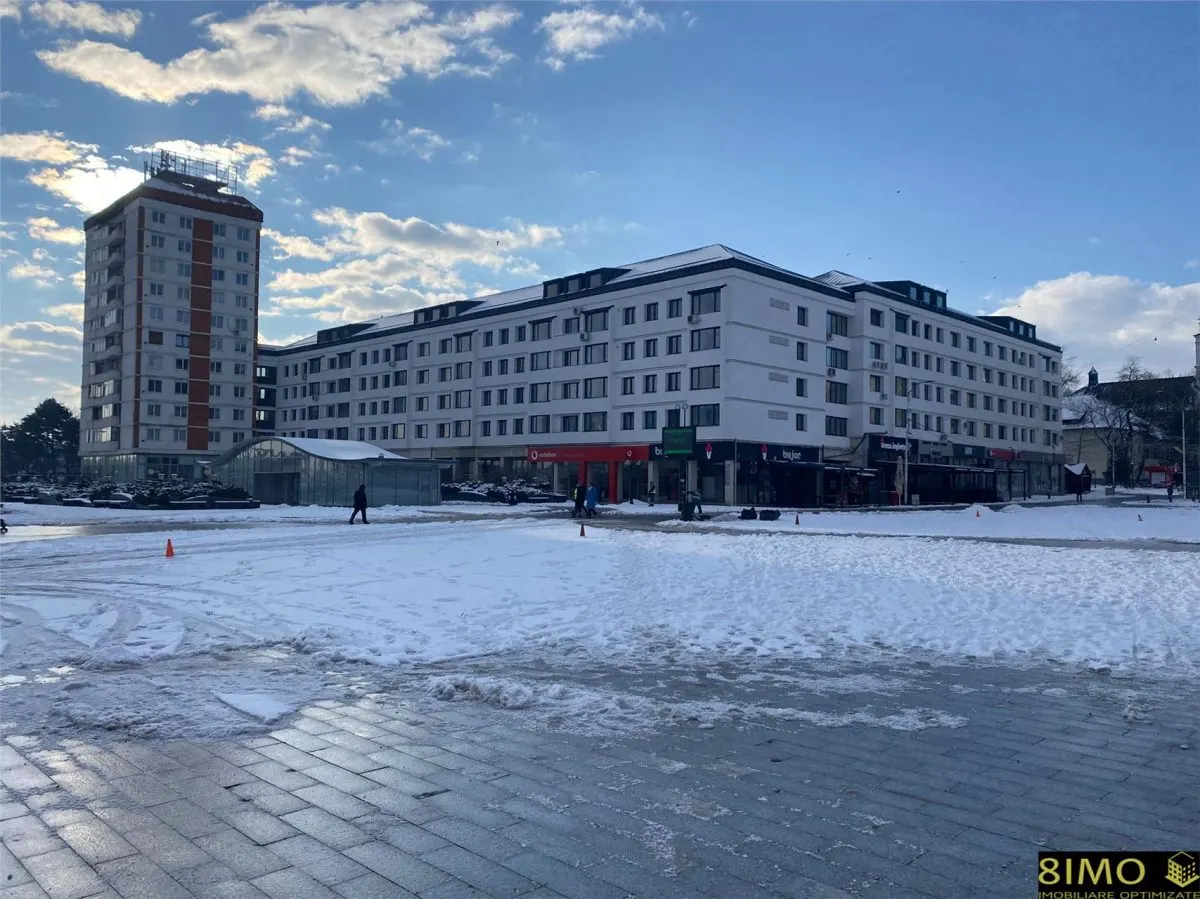 Spatiu comercial de inchiriat ultracentral, 70 mp - foto 3