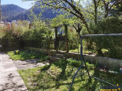 Casa renovabila, cu 1.600 mp, Schei, Brasov - Brasov