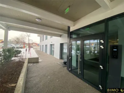 Spatiu comercial nou de inchiriat 106 mp, in complexul Avanera - foto 4
