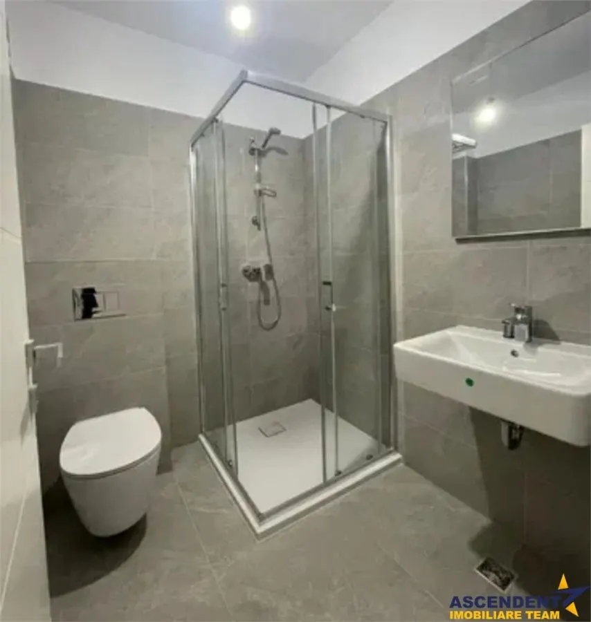 Apartament 3 camere Tractorul - foto 5