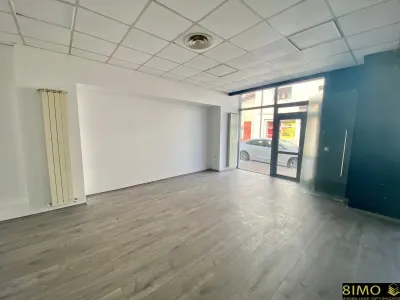 Spatiu comercial 65 mp, central, zona Piata Mare - Suceava