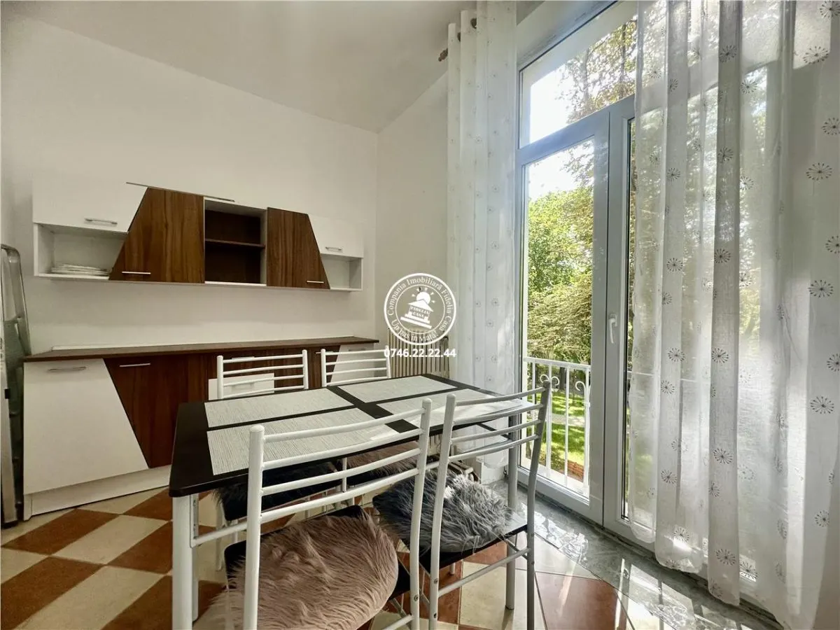 Apartament 2 camere  decomandat Copou, - foto 6